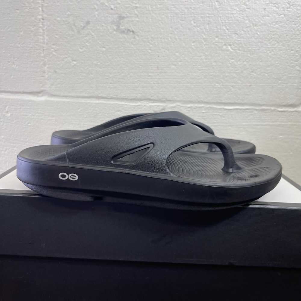 Oofos OOriginal Recovery Sandals Black Thong Flip Flop Slip On Mens 9 Womens 11
